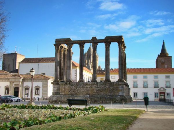 Templo de Diana, Evora